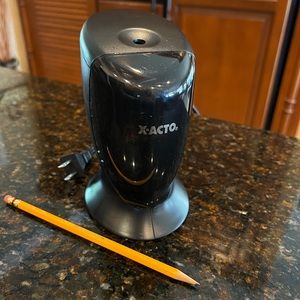 X-ACTO Electric Pencil Sharpener Model W1730